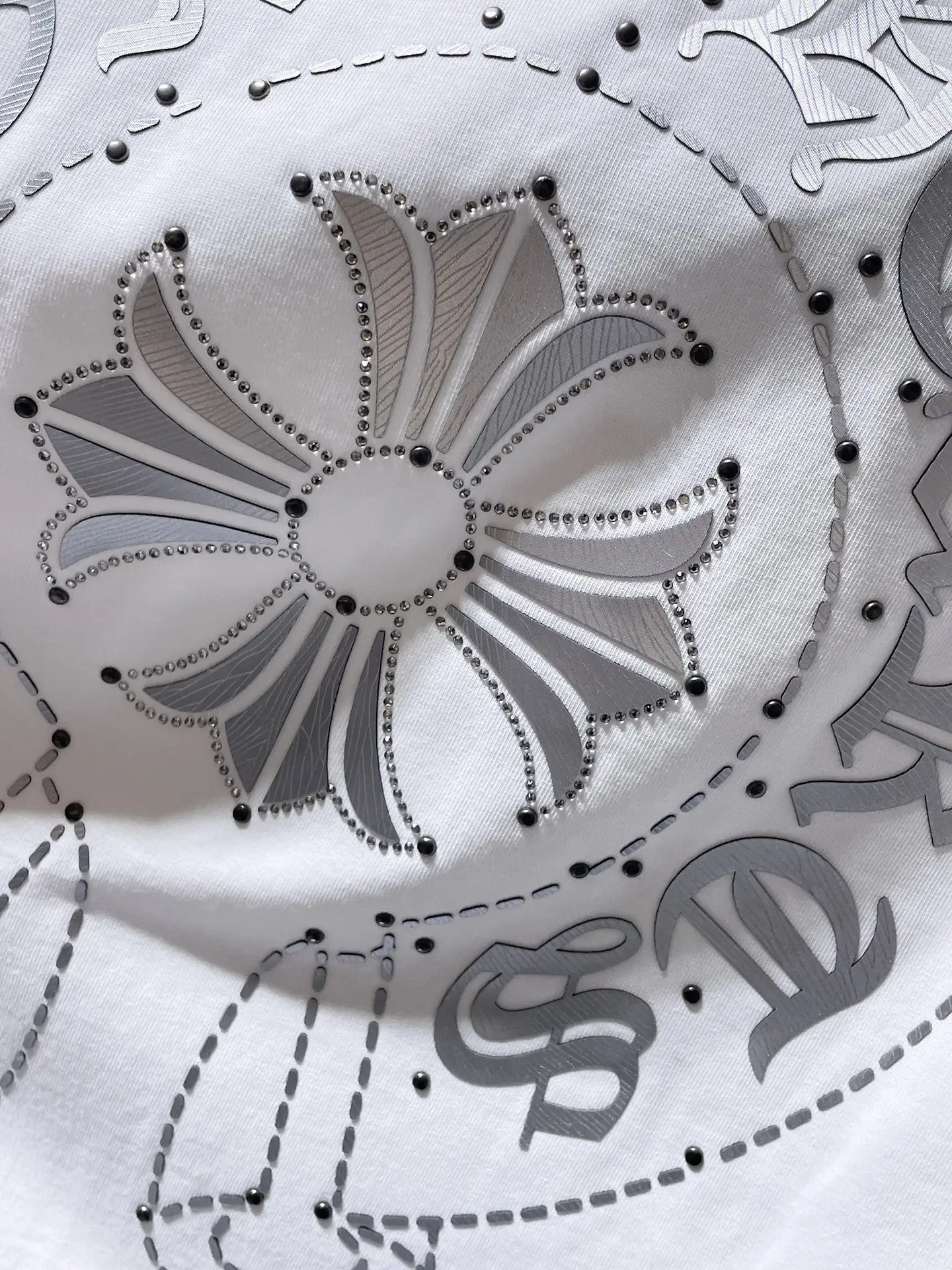 Rhinestone Horseshoe Logo Cotton T-Shirt D7015820 — view 4