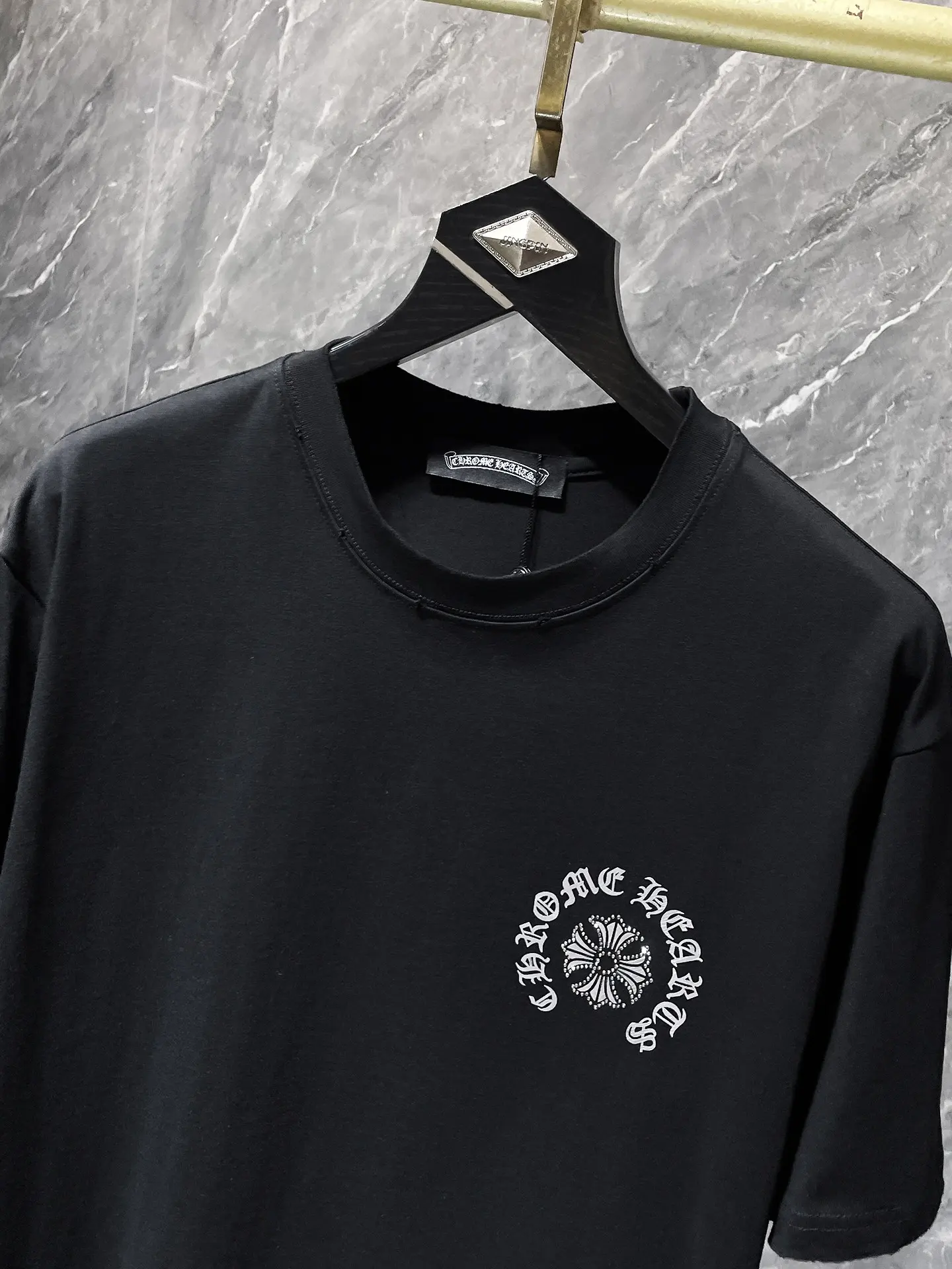 Rhinestone Horseshoe Logo Cotton T-Shirt D7015821 — view 3