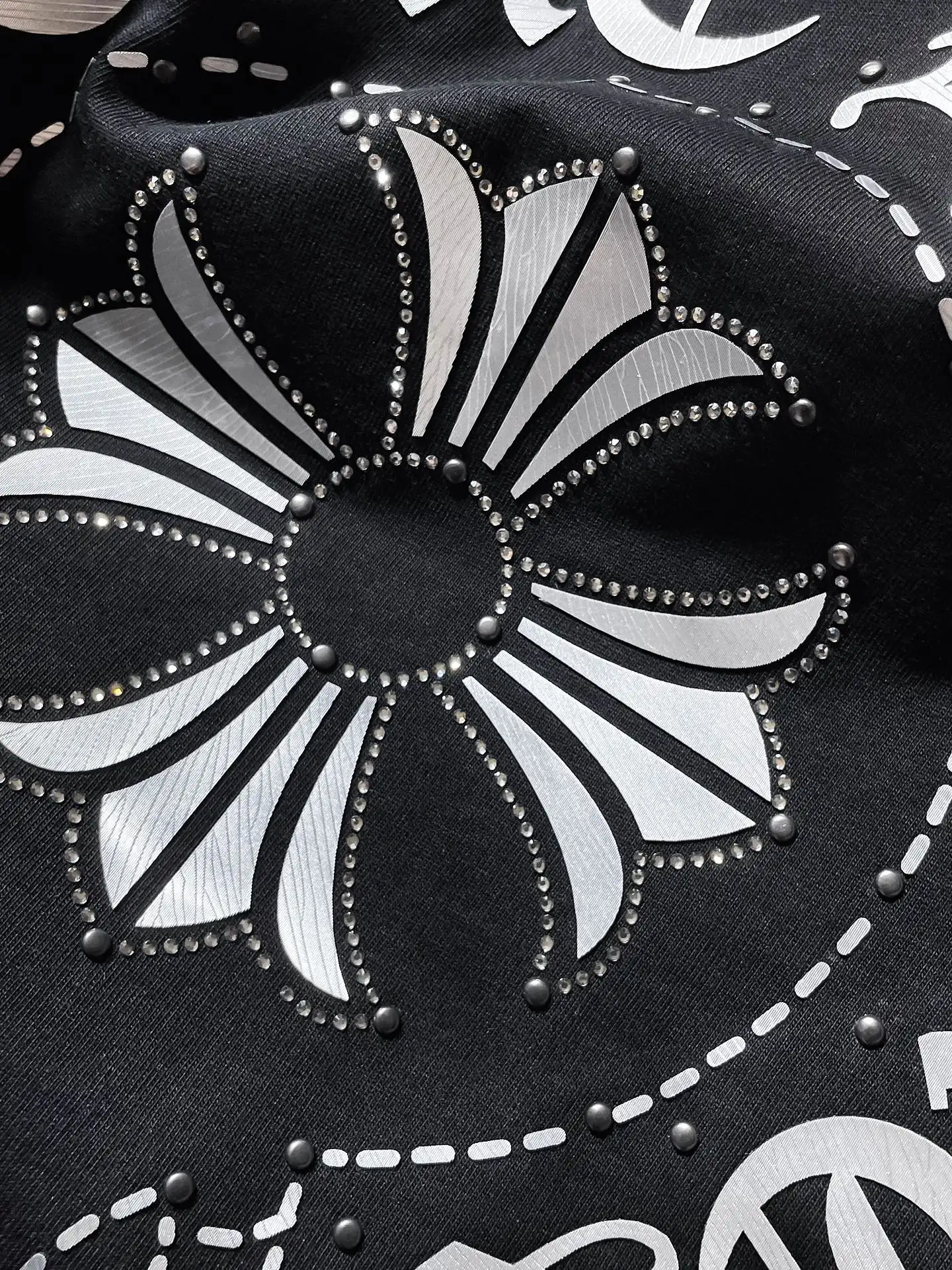 Rhinestone Horseshoe Logo Cotton T-Shirt D7015821 — view 6