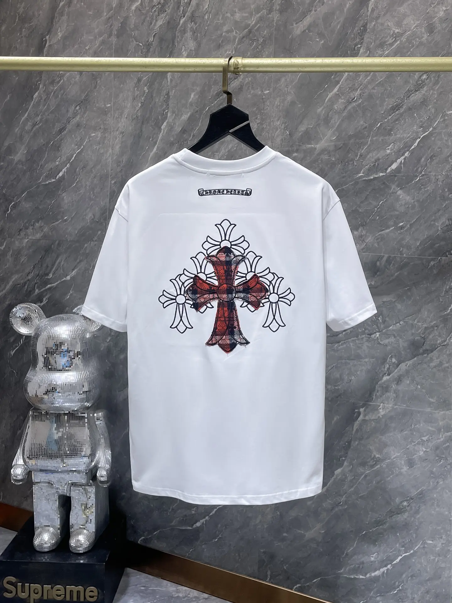 Cross Patch Embroidered Cotton T-Shirt D12011998 — view 3