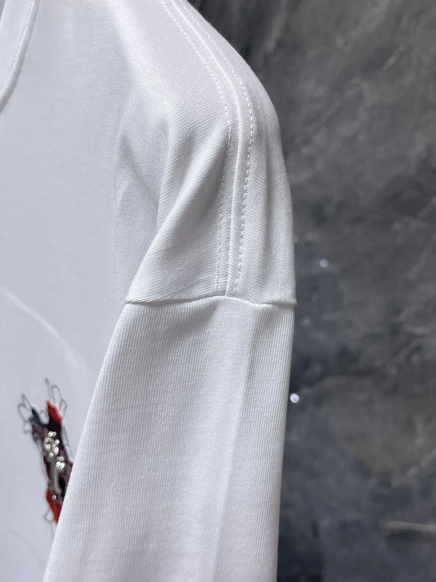 Cross Patch Embroidered Cotton T-Shirt D7015833 — view 9