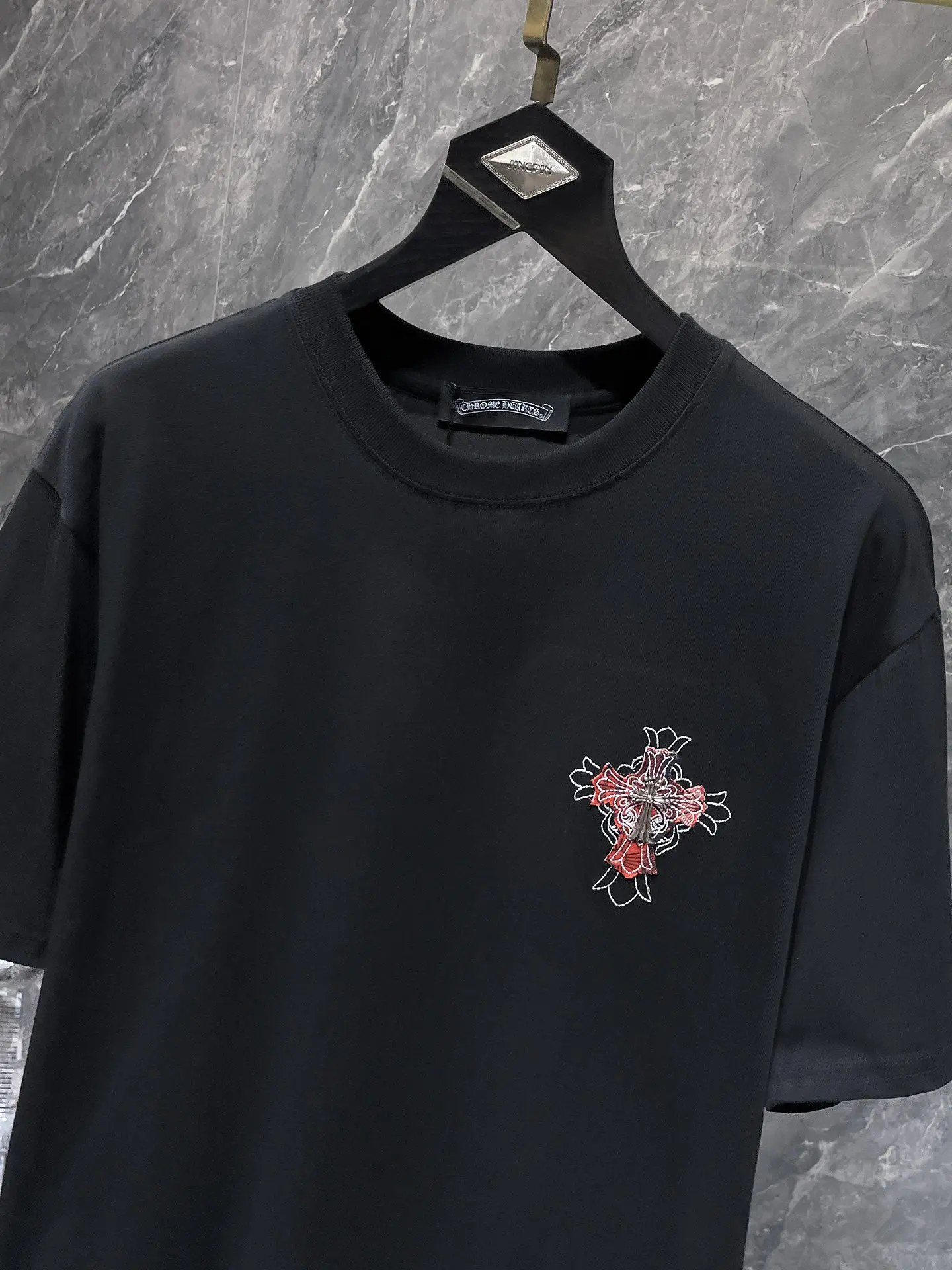 Cross Patch Embroidered Cotton T-Shirt D7015832 — view 4