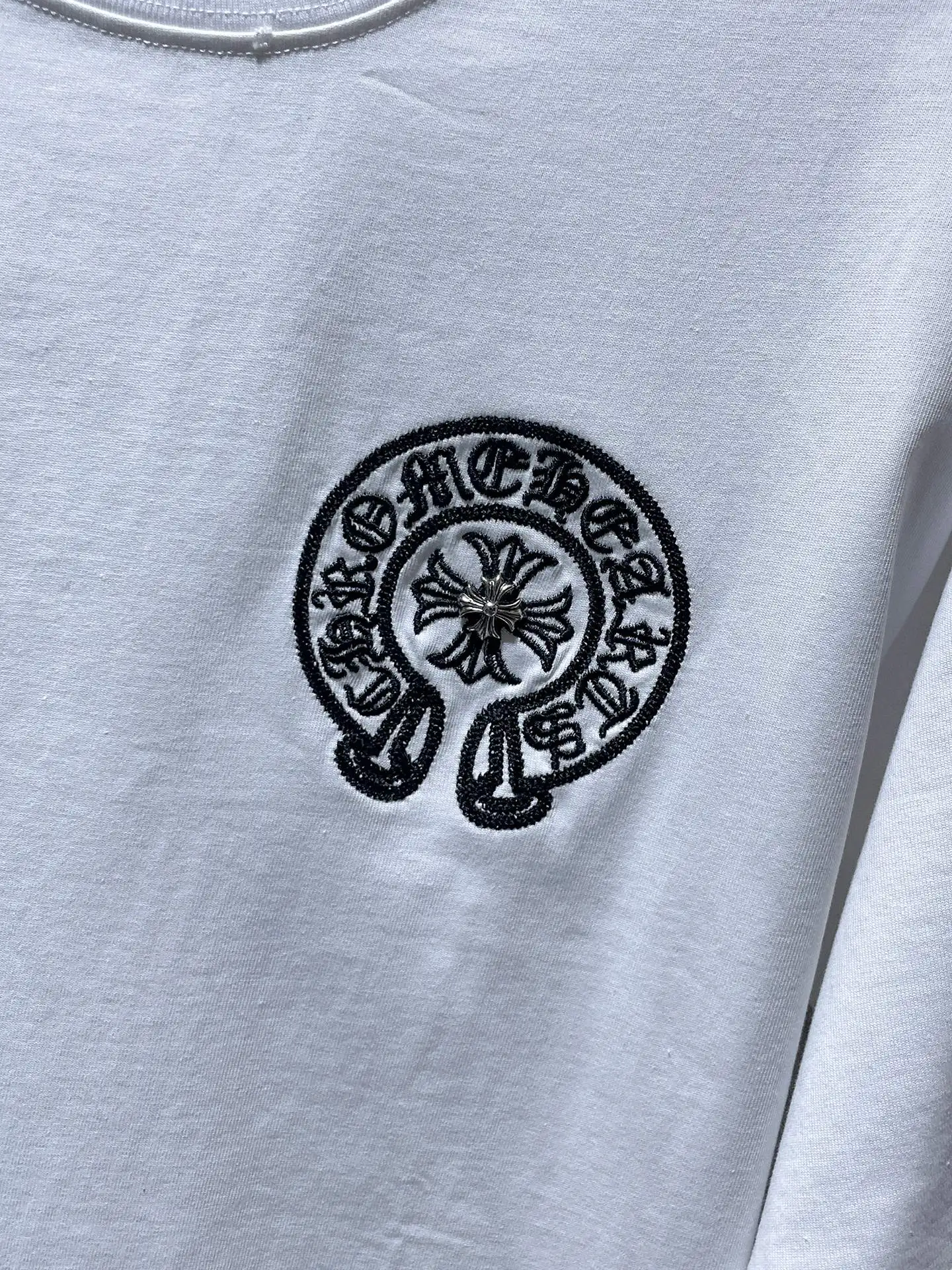 Cross Patch Embroidered Cotton T-Shirt D6815818 — view 2
