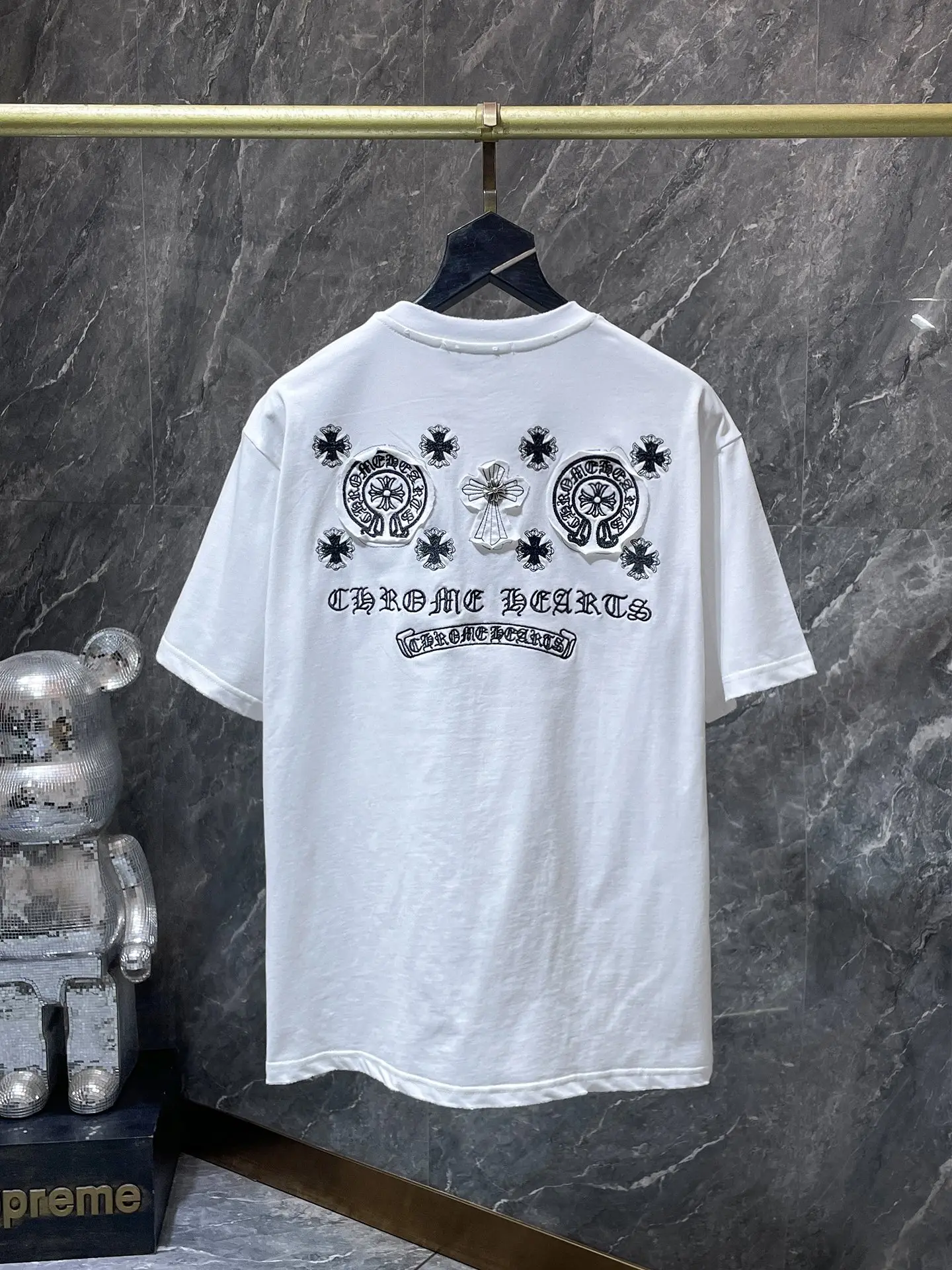 Cross Patch Embroidered Cotton T-Shirt D6815818 — view 3