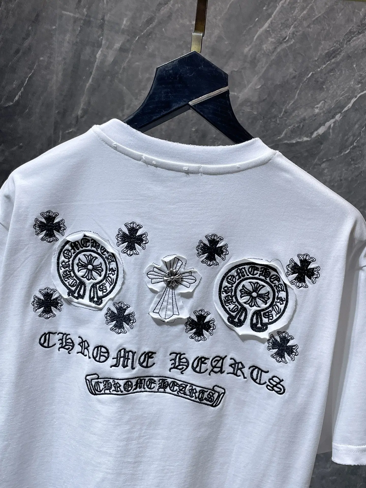 Cross Patch Embroidered Cotton T-Shirt D6815818 — view 6