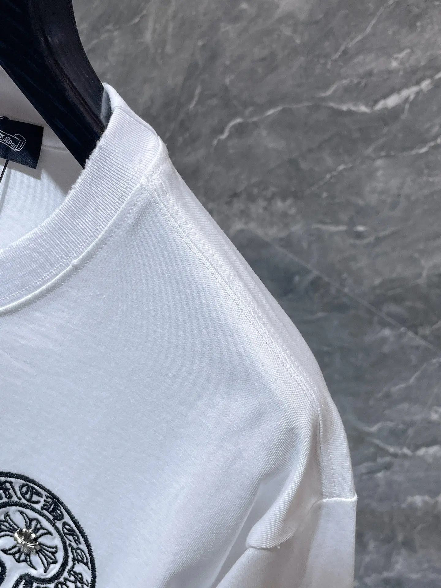 Cross Patch Embroidered Cotton T-Shirt D6815818 — view 8