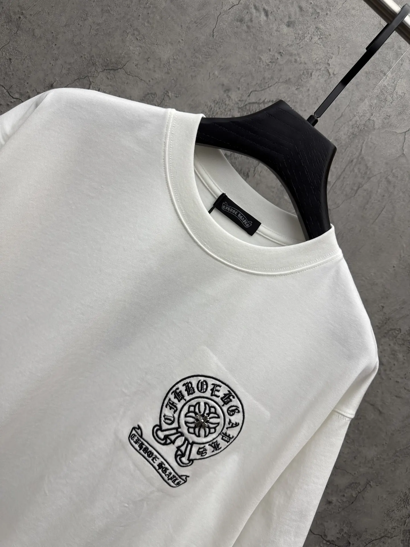 Embroidered Logo Cotton T-Shirt D6815823 — view 2