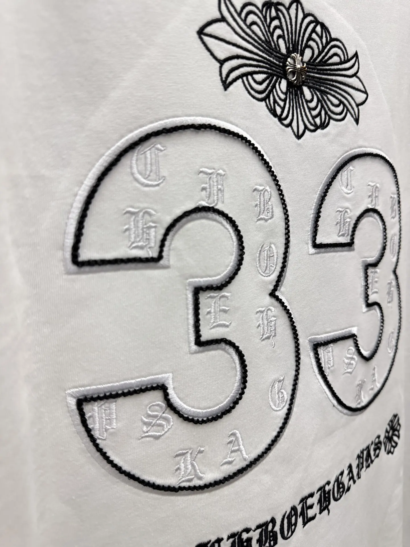 Embroidered Logo Cotton T-Shirt D6815823 — view 8