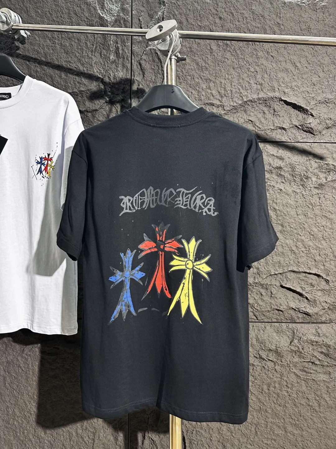 Triple Cross Graphic Print T-Shirt D4515810 — view 7