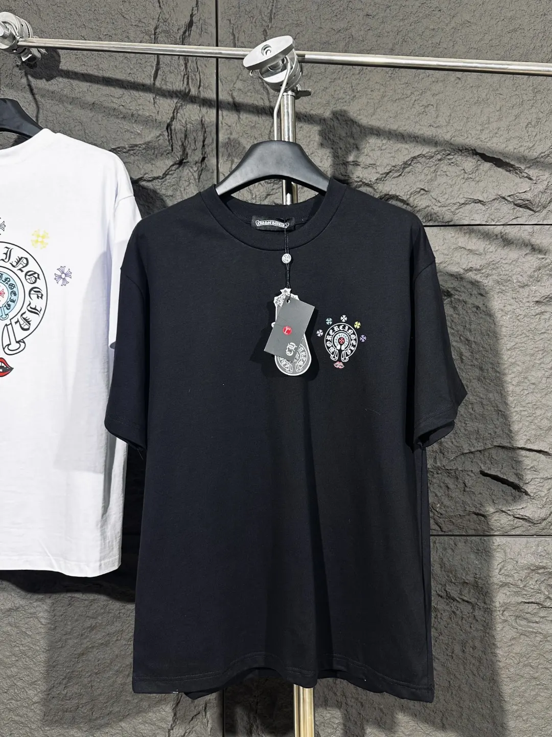 Horseshoe Logo Graphic T-Shirt D4815814 — view 9