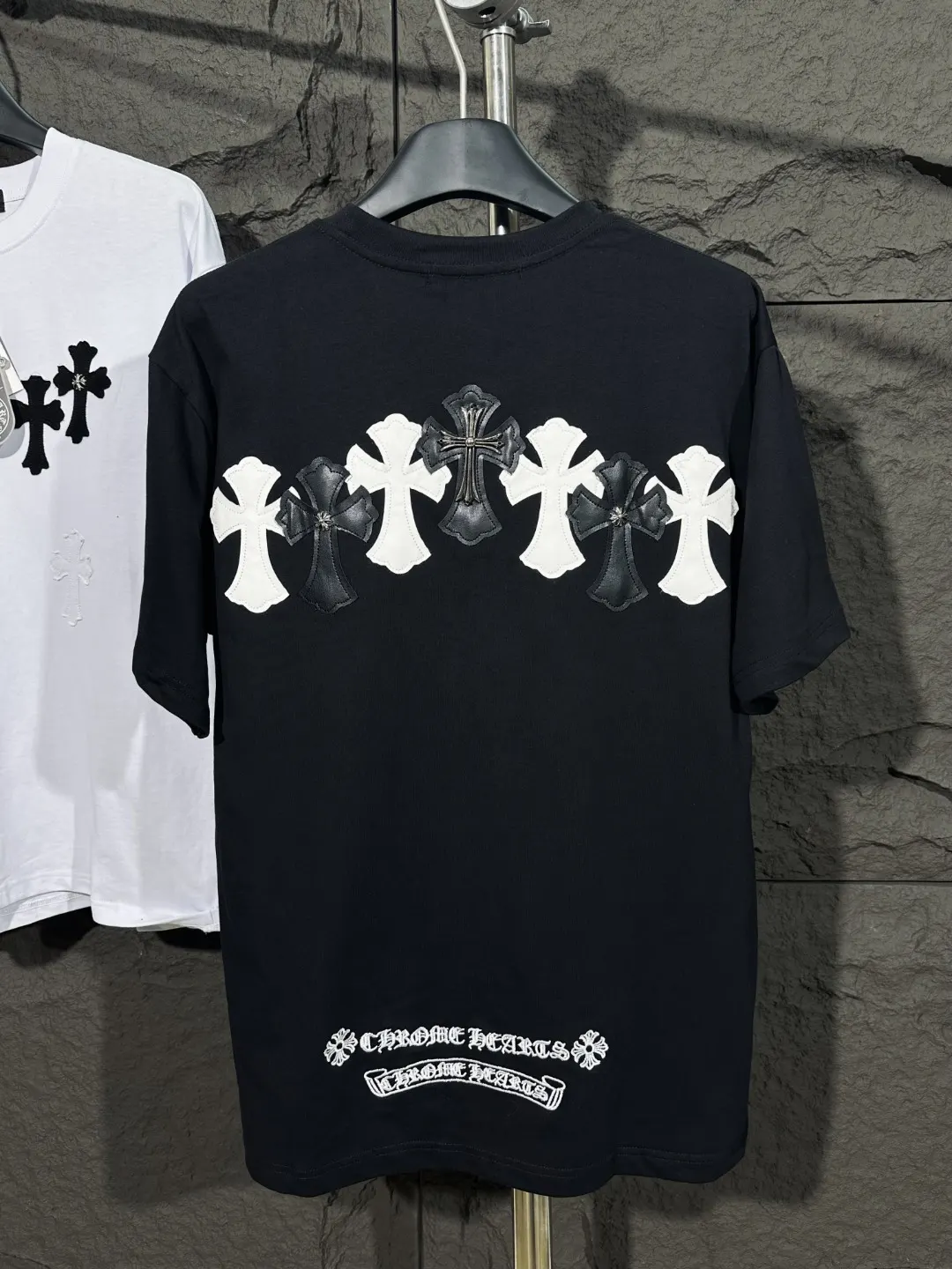Cross Patch Embroidered Cotton T-Shirt D6015750 — view 2