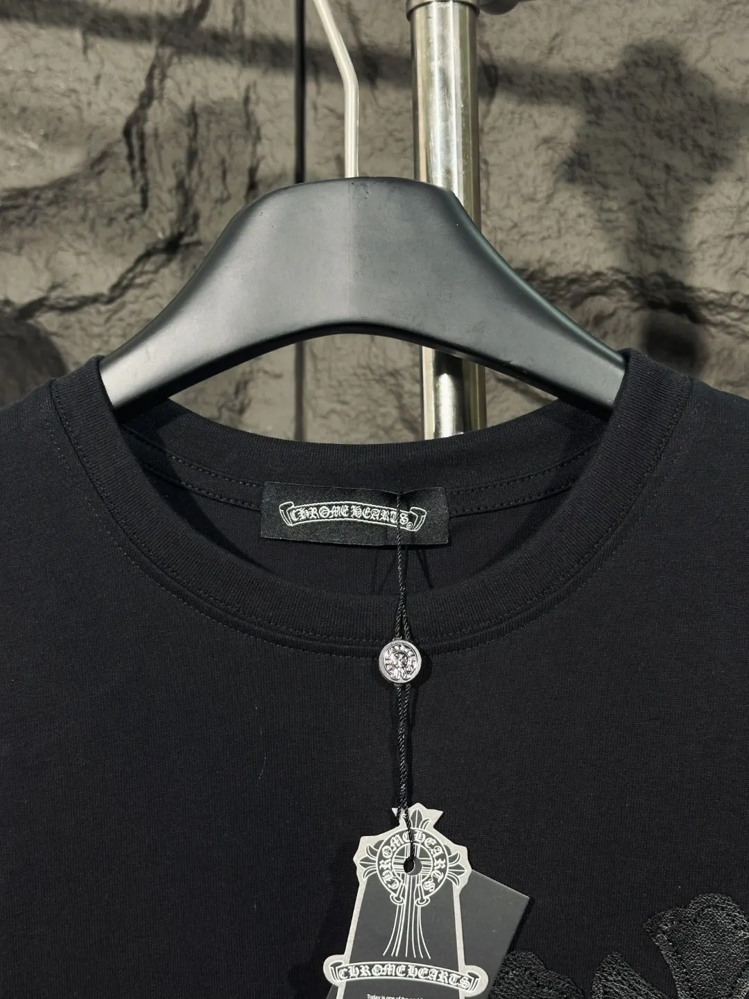 Cross Patch Embroidered Cotton T-Shirt D6015750 — view 6