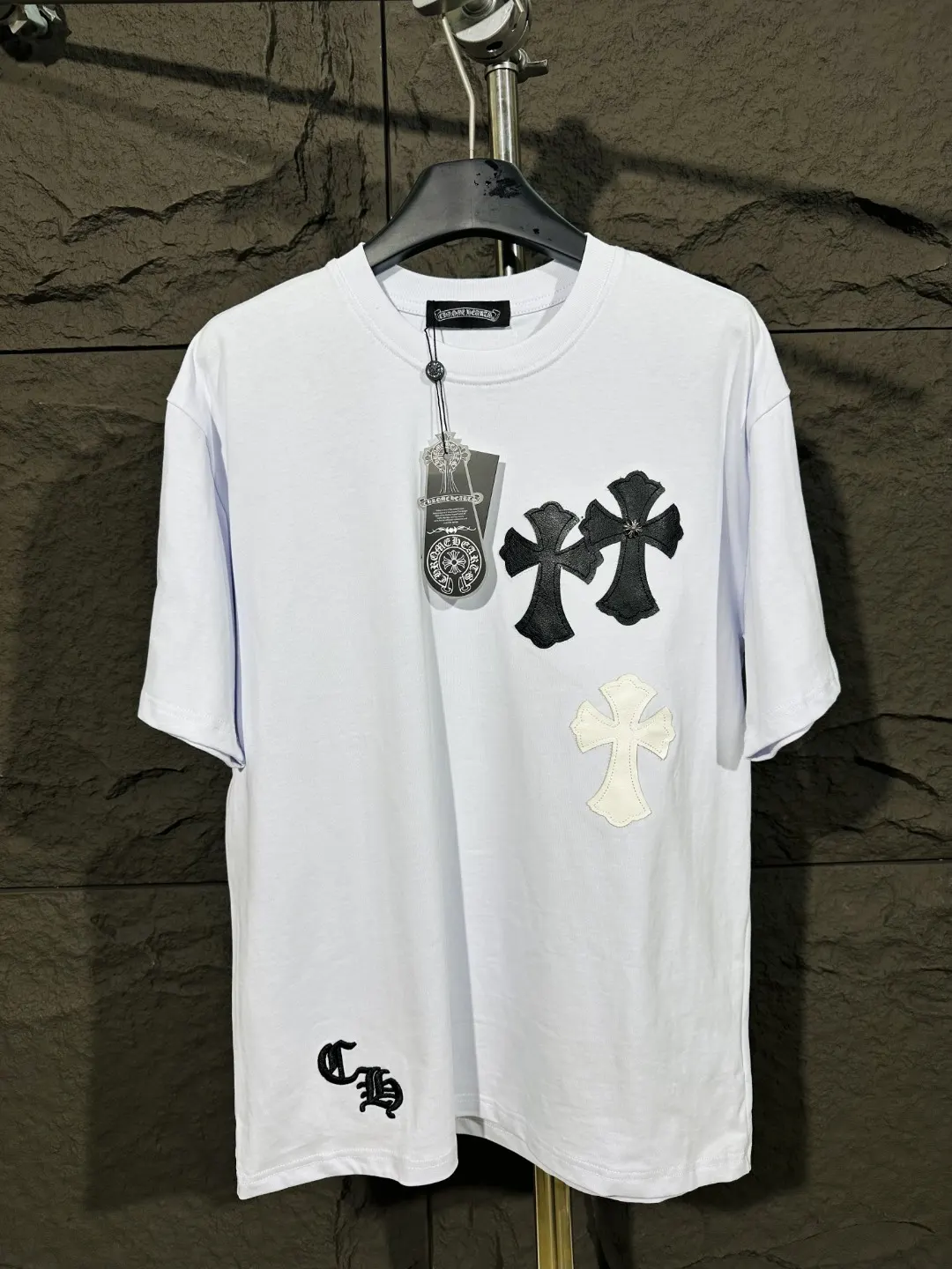 Cross Patch Embroidered Cotton T-Shirt D6015750 — view 10