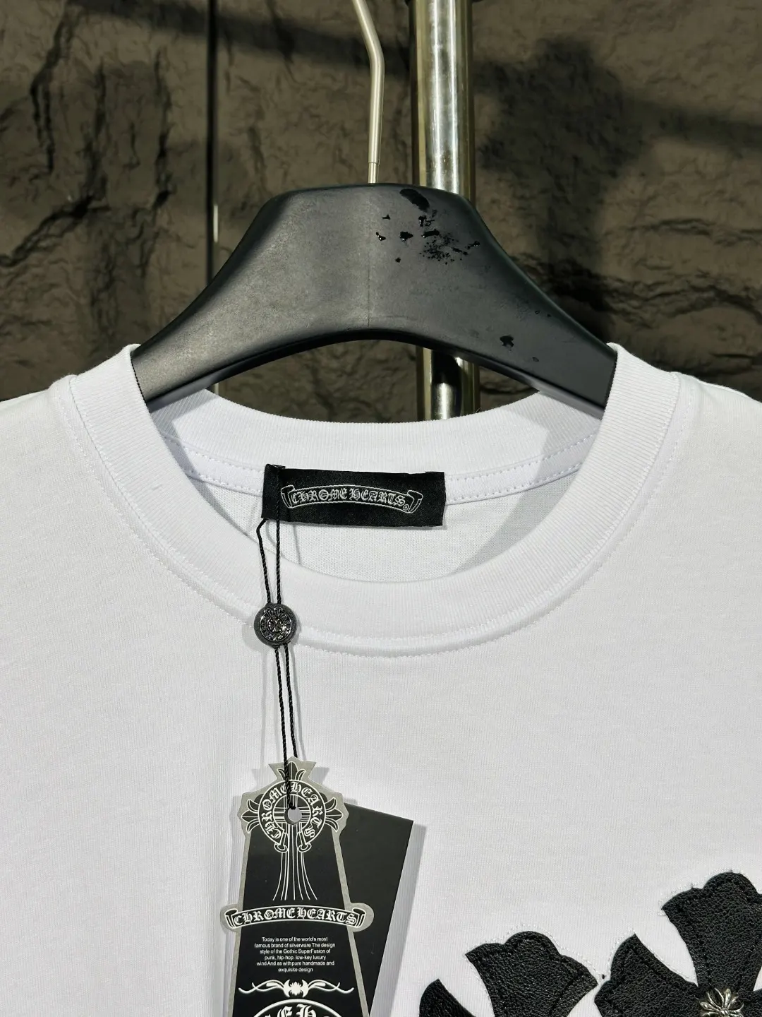 Cross Patch Embroidered Cotton T-Shirt D6015750 — view 12