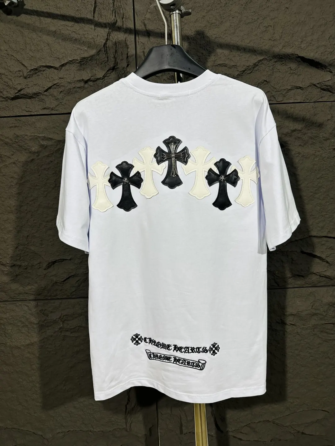 Cross Patch Embroidered Cotton T-Shirt D6015750 — view 14