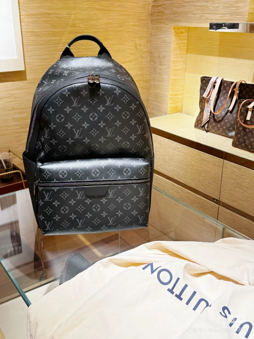 Monogram Eclipse Backpack D32017860 — view 3