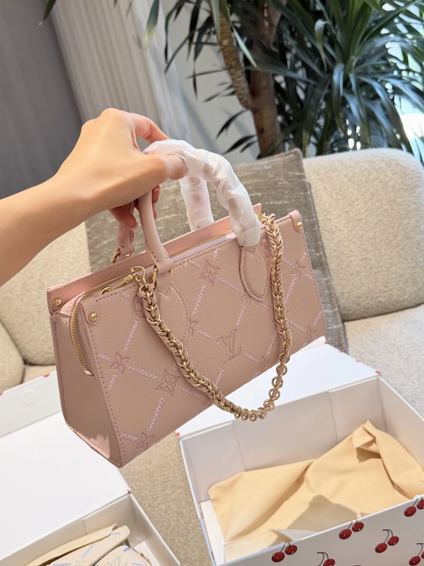 Onthego Monogram Empreinte Top-Handle Bag D35518353