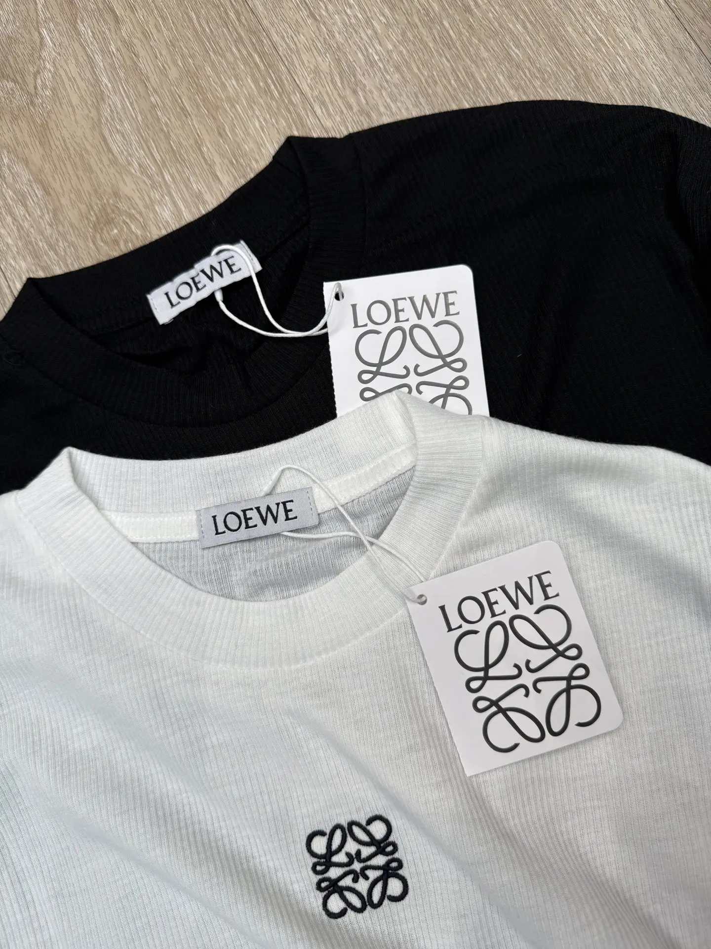 Anagram Embroidered Tencel-Cashmere Long-Sleeve T-Shirt D5916047 — view 4