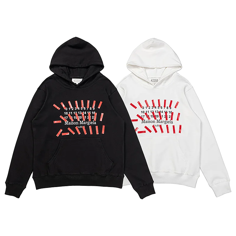 Tape Logo Graphic Hoodie D9015978