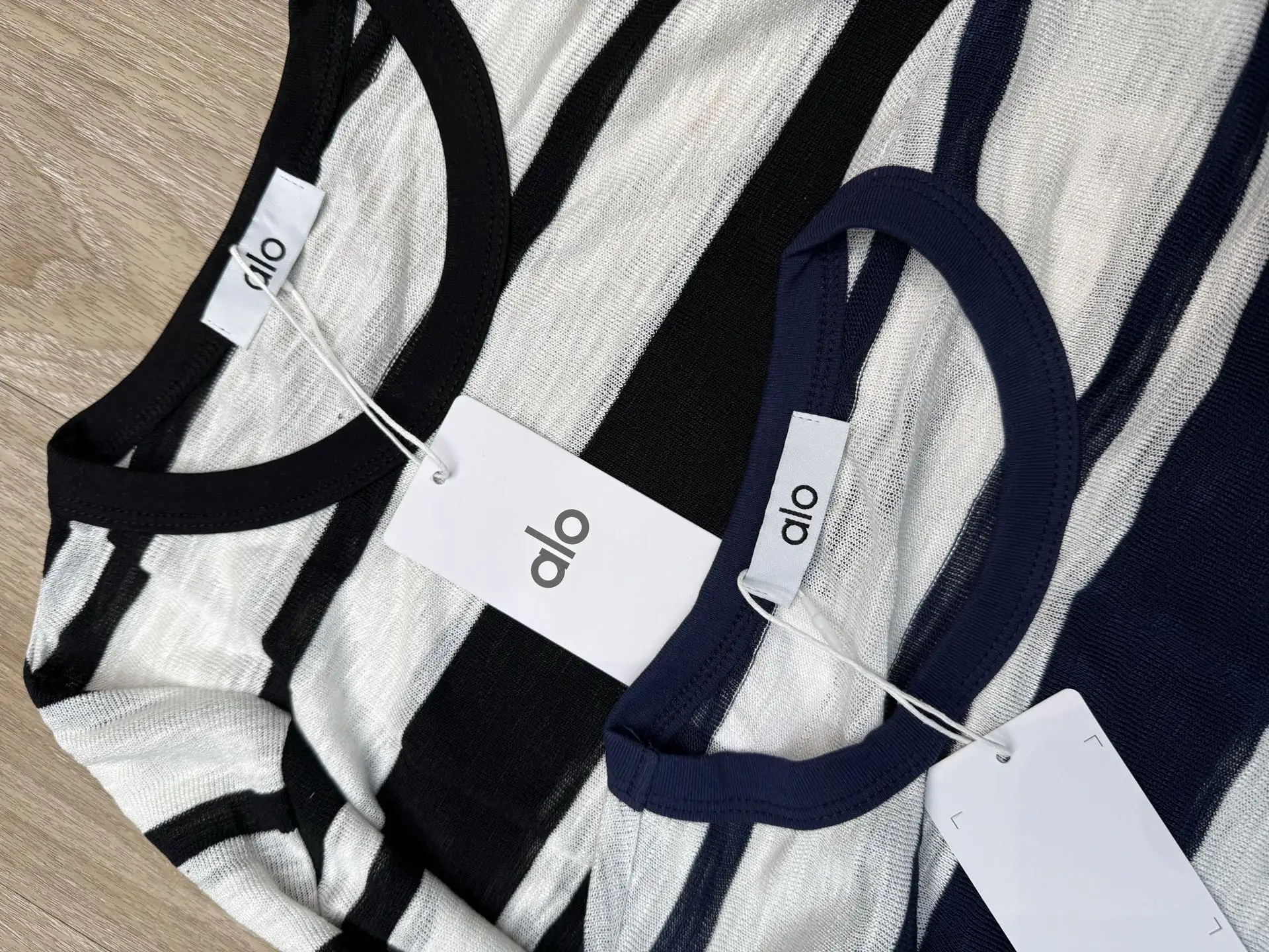Striped Long-Sleeve Logo T-Shirt D5916046 — view 4