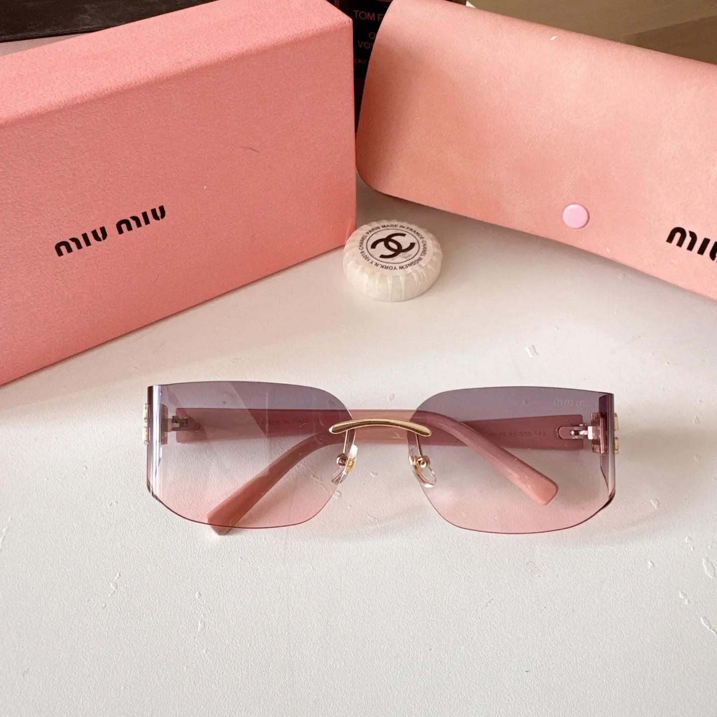 MU111AV Cat-Eye Sunglasses D20017787