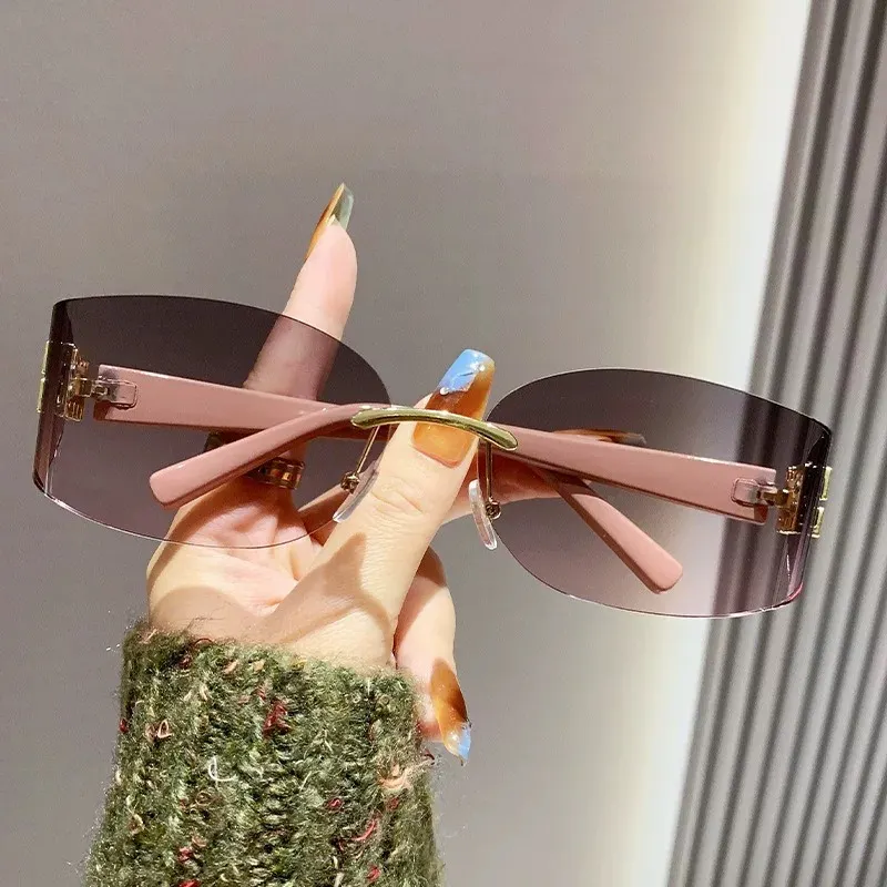 MU111AV Cat-Eye Sunglasses D20017787 — view 7