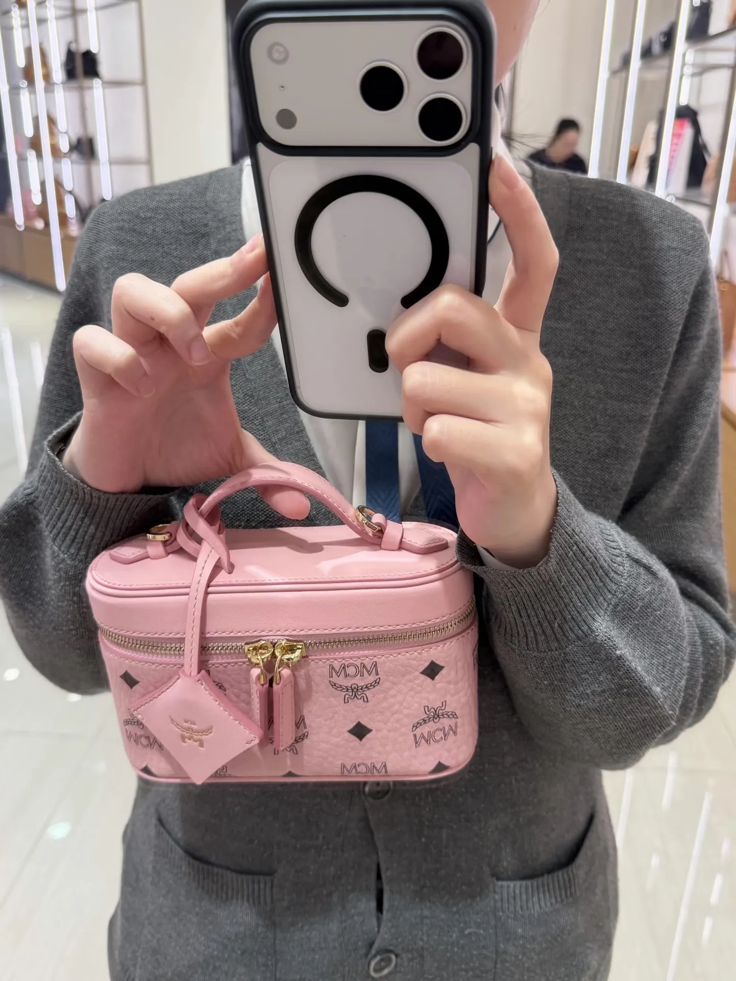 MCM Visetos Vanity Case D28011052 — view 9