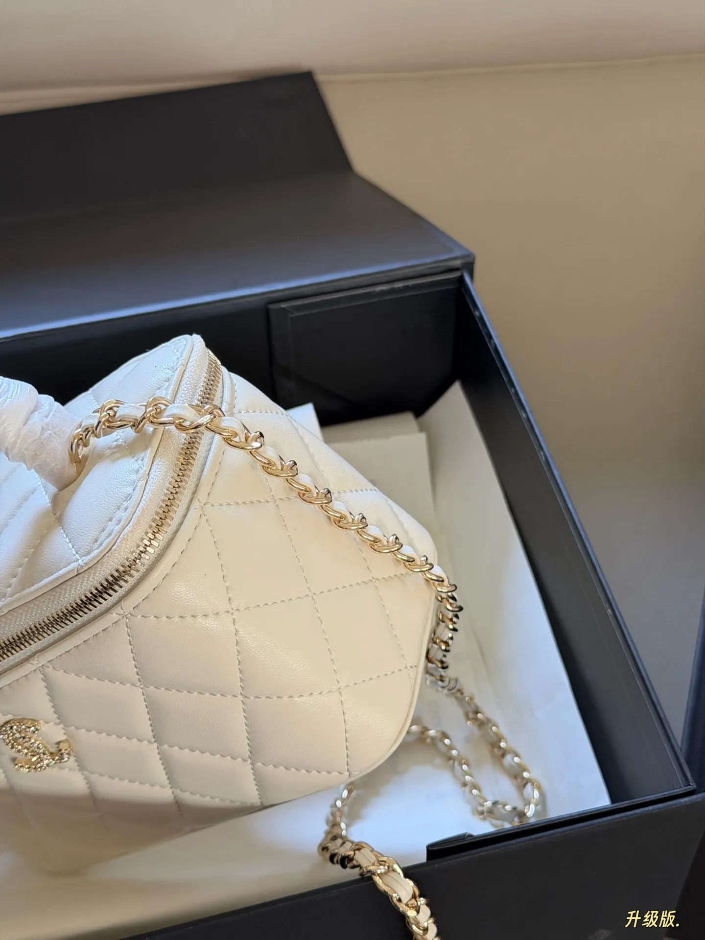 Chanel Quilted Vanity Case with Crystal Handle D31011070 — view 5