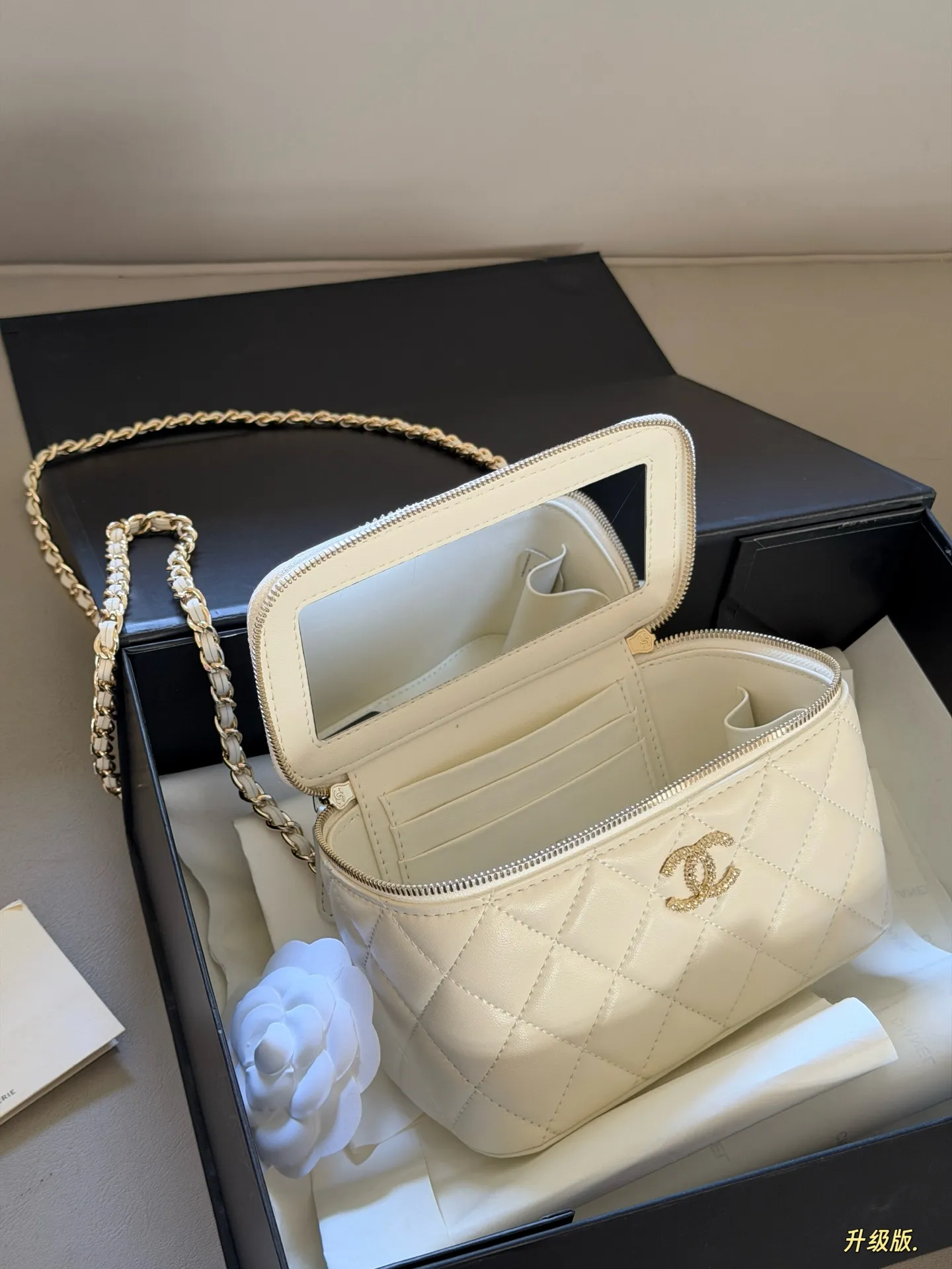 Chanel Quilted Vanity Case with Crystal Handle D31011070 — view 9