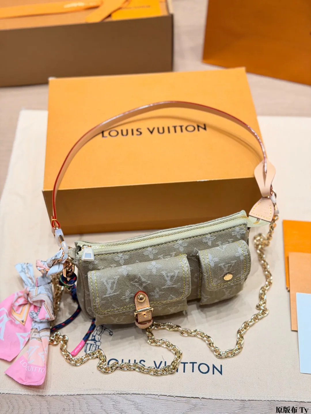 Monogram Denim Cargo Shoulder Bag D32011082 — view 5