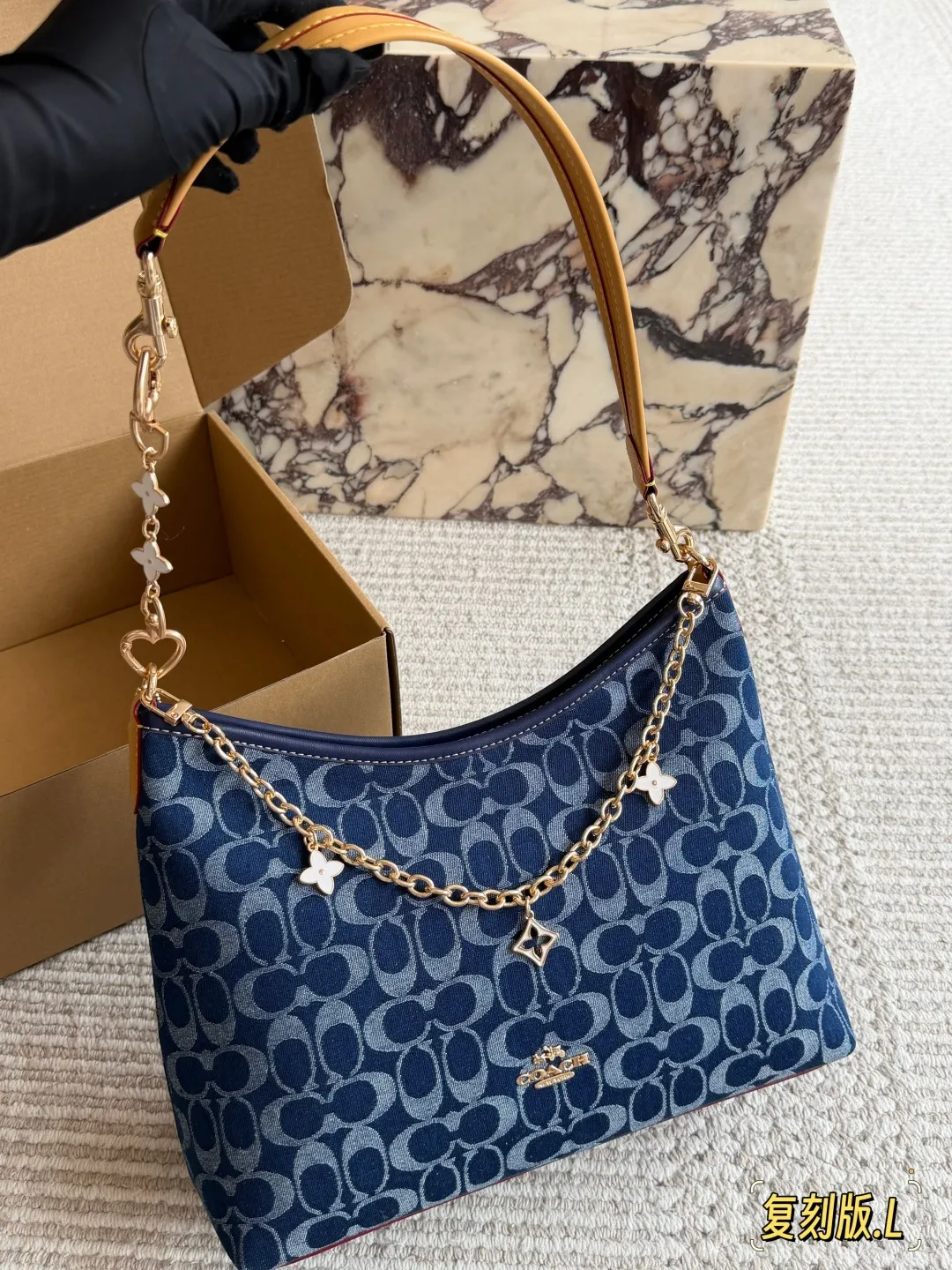 Coach Laurel Hobo Bag with Charms D23011086 — view 5
