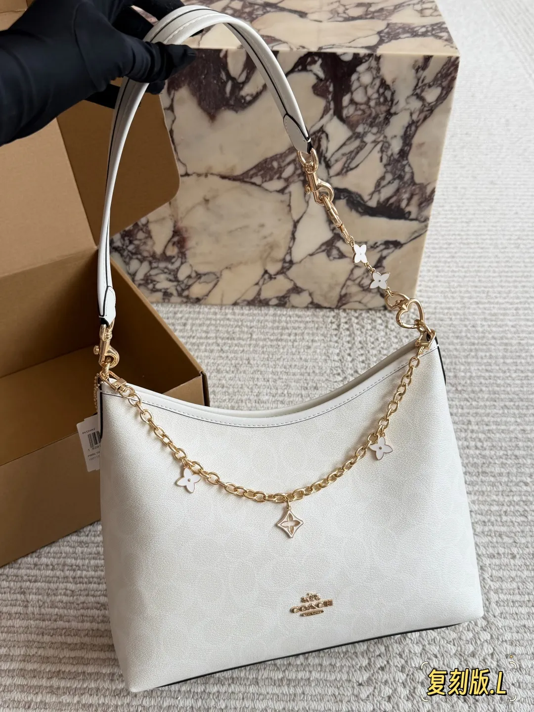 Coach Laurel Hobo Shoulder Bag D16511013 — view 7