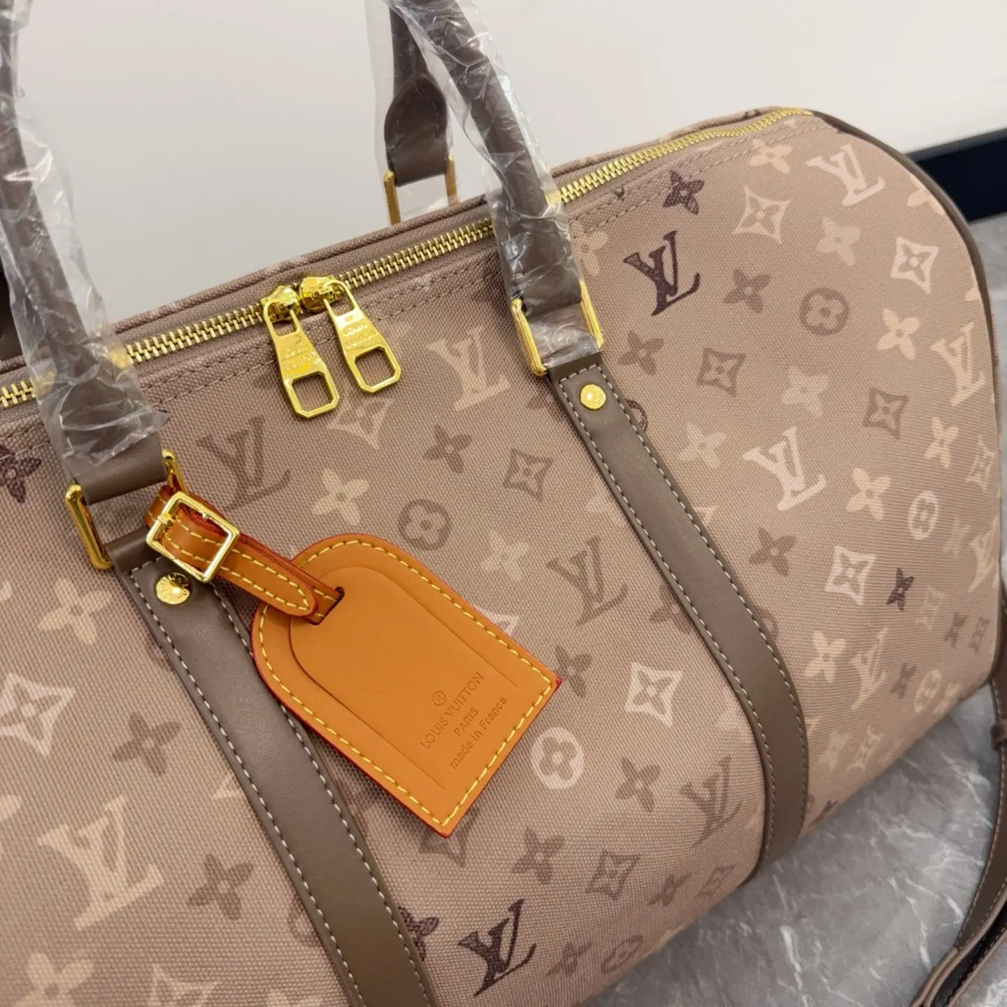 LV Monogram Travel Bag D28511093 — view 3