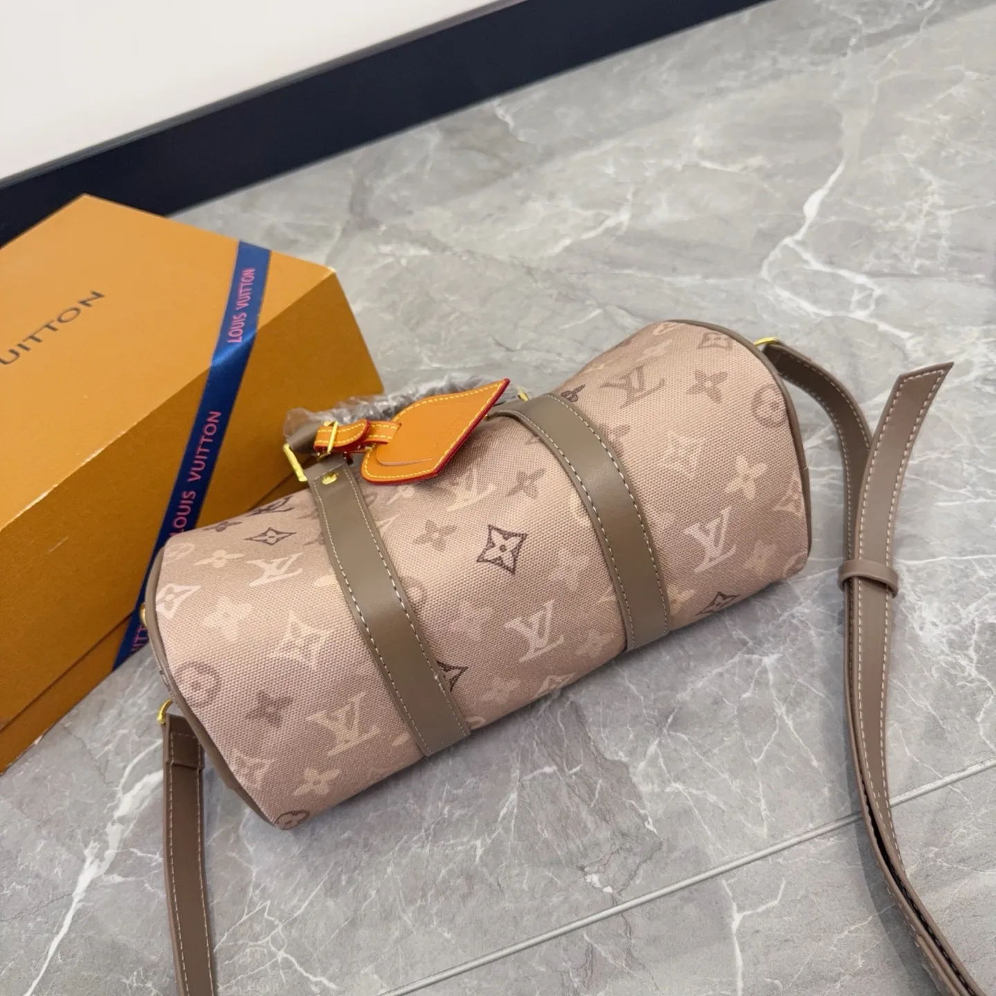 Louis Vuitton Keepall Bandoulière 25 Bag D26511094 — view 6