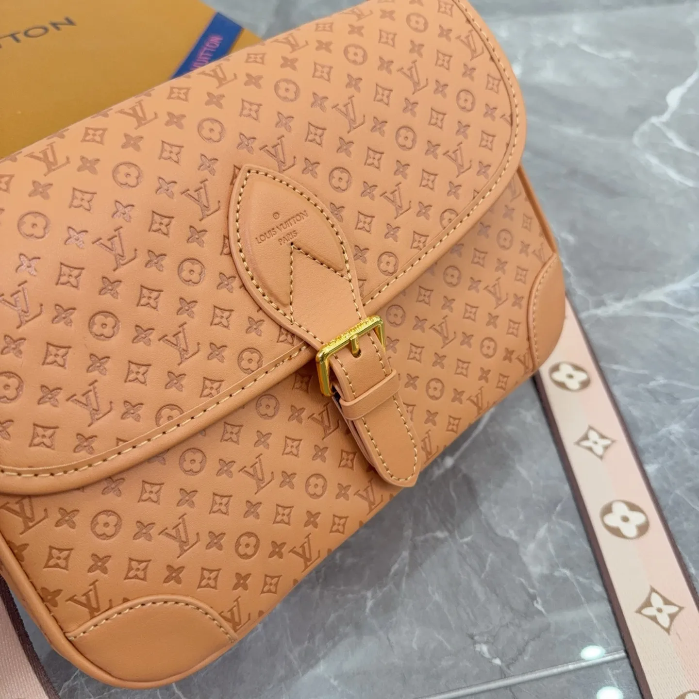 Embossed Diane Baguette Bag D29511095 — view 7