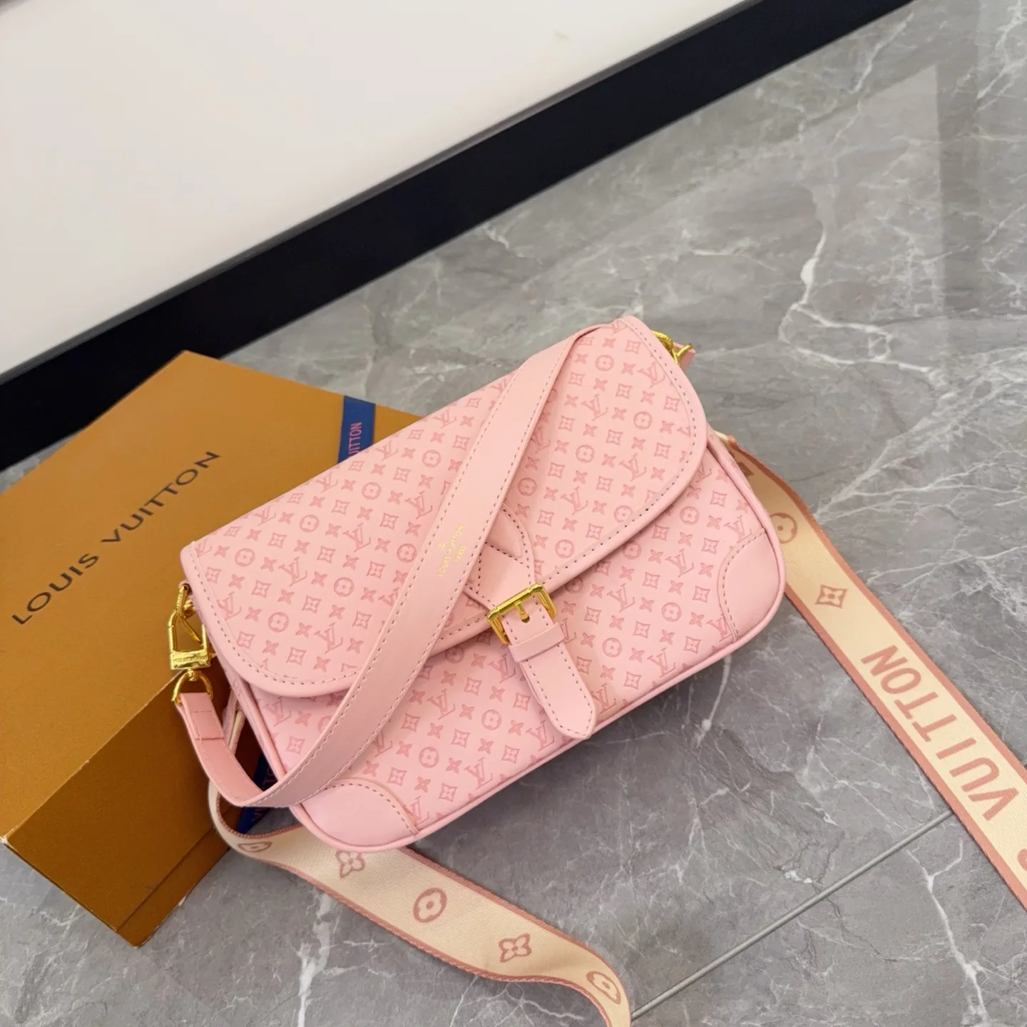 Diane Embossed Baguette Bag D29511002 — view 6