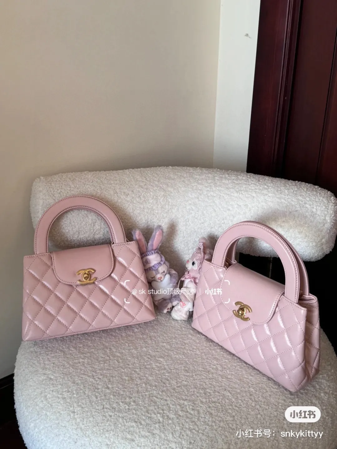 Chanel Kelly Quilted Top-Handle Bag D31011008 — view 9