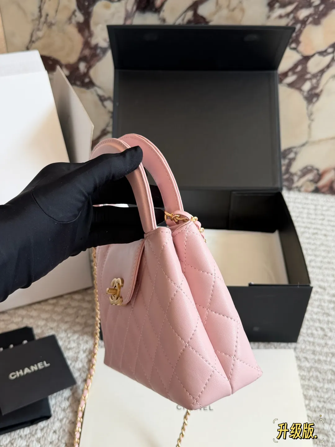 Chanel 23K Kelly Top-Handle Bag D31011108 — view 3