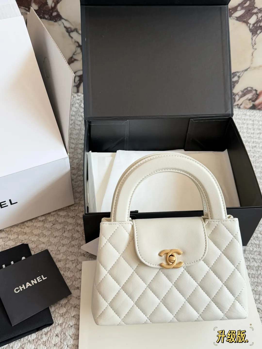 Chanel 23K Kelly Top-Handle Bag D31011109 — view 3