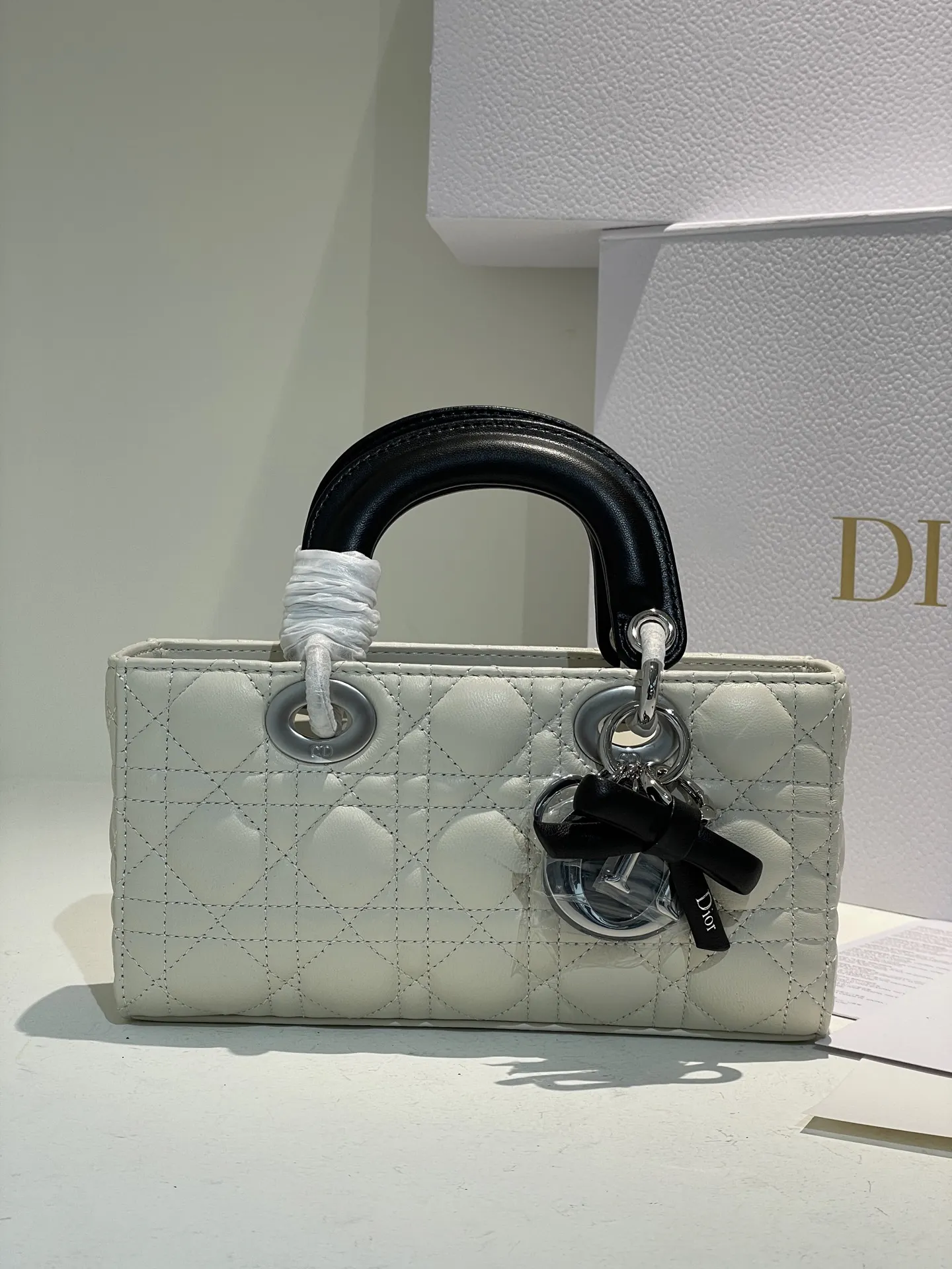 Dior D-Joy Quilted Lady Bag D56011115