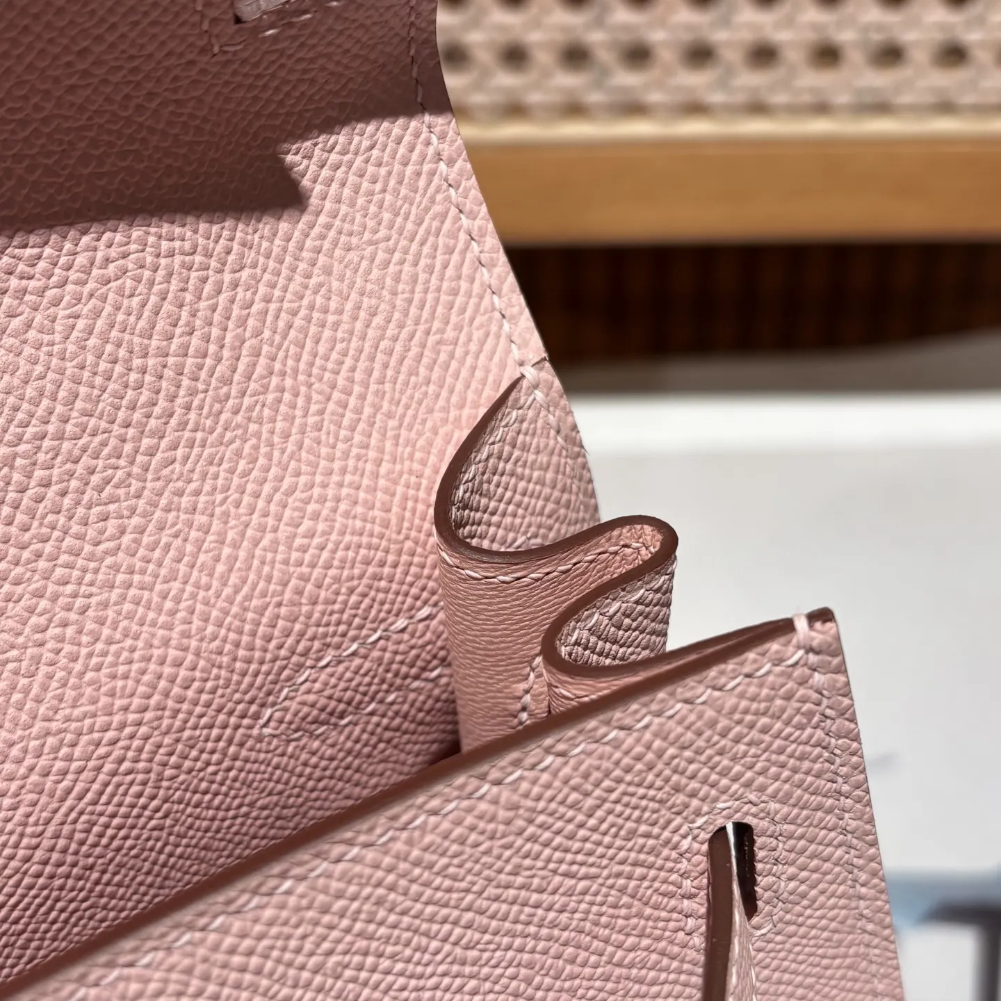 Hermès Kelly 25 Epsom Leather Bag D60011116 — view 7