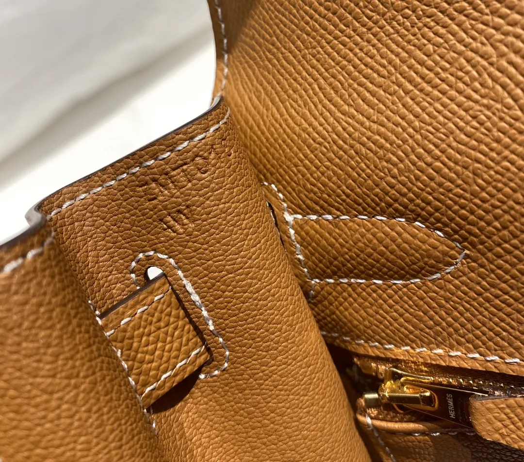 Hermès Kelly Epsom Leather Top-Handle Bag D60011117 — view 8