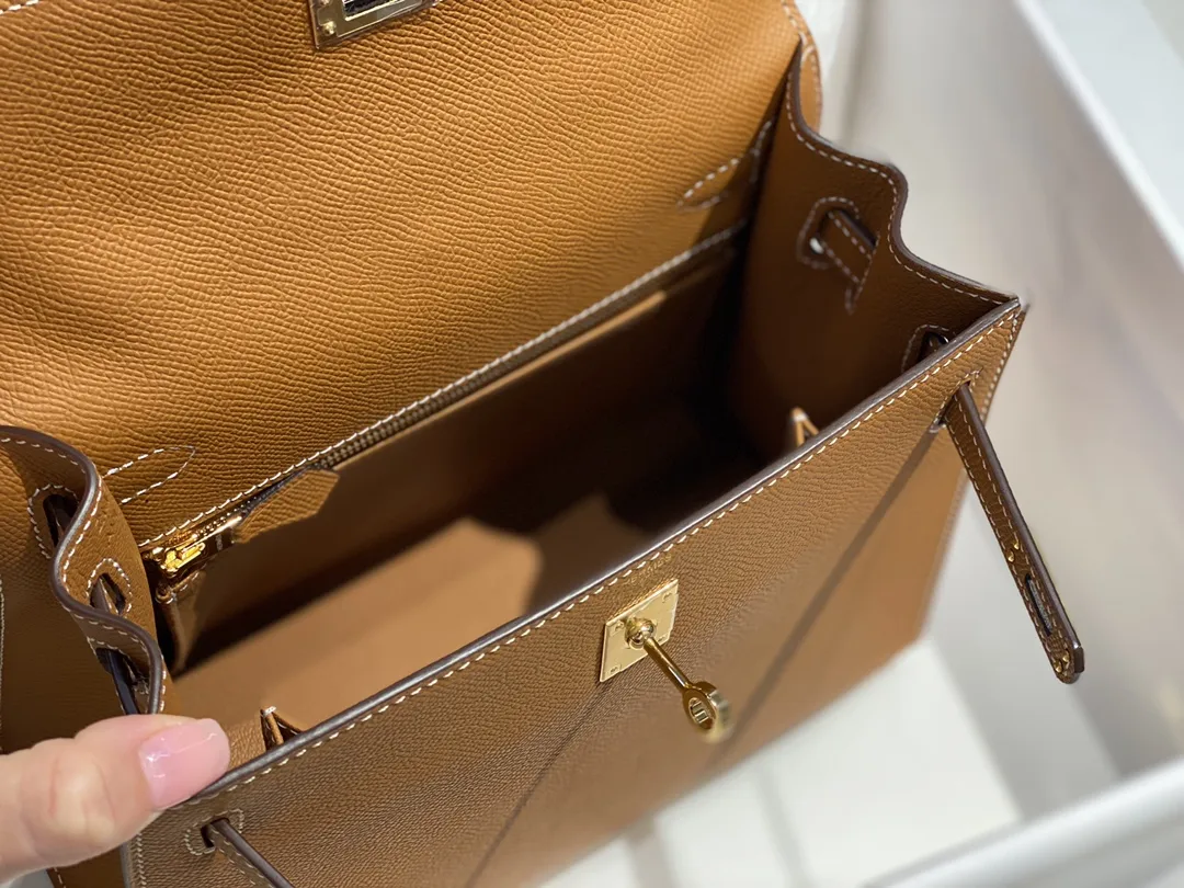 Hermès Kelly Epsom Leather Top-Handle Bag D60011117 — view 9