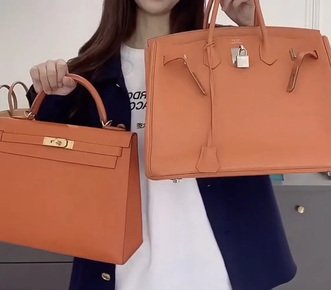 Hermès Kelly Orange Togo Leather Top-Handle Bag D60011118 — view 2
