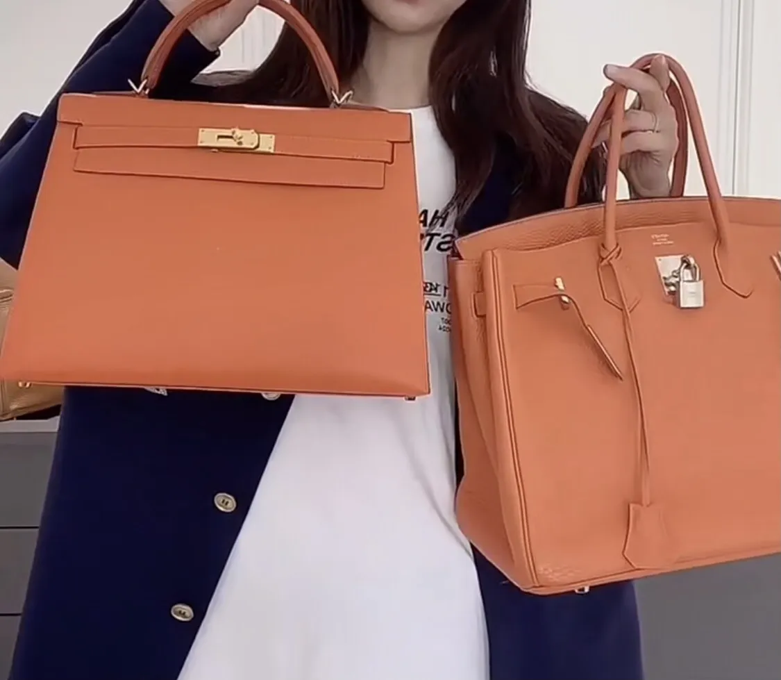 Hermès Kelly Orange Togo Leather Top-Handle Bag D60011118 — view 3