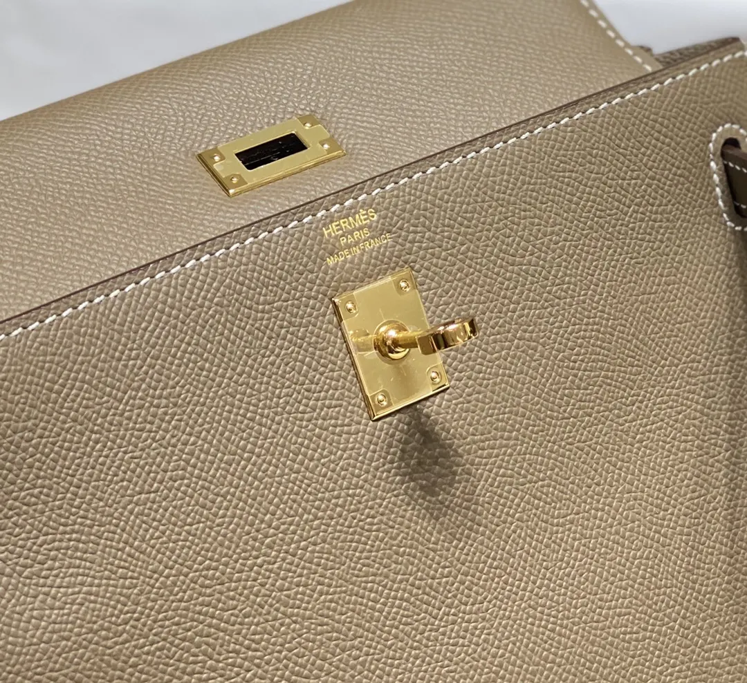Hermès Kelly Epsom Leather Top-Handle Bag D38011121 — view 4
