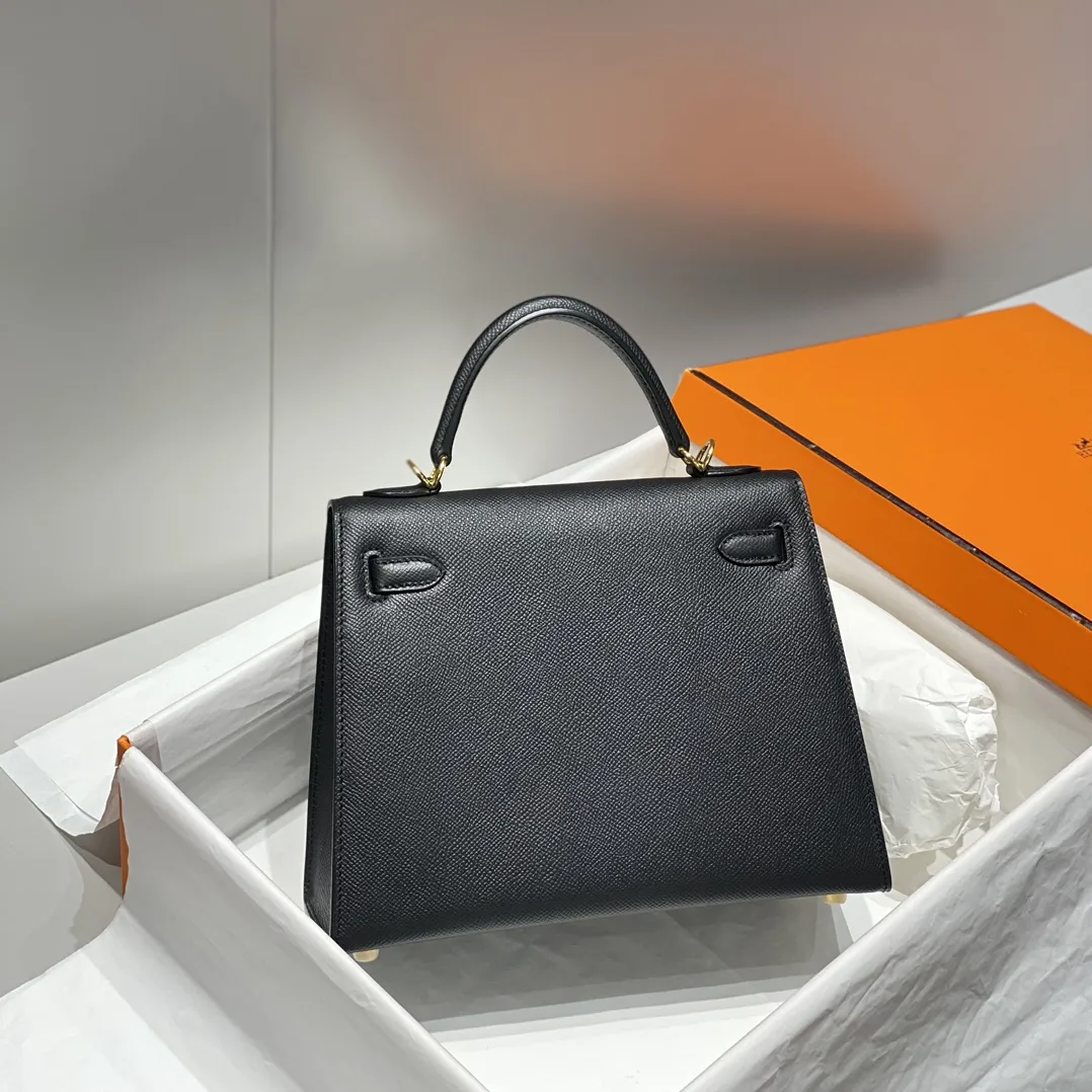 Hermès Kelly Epsom Leather Top-Handle Bag D10011123 — view 2