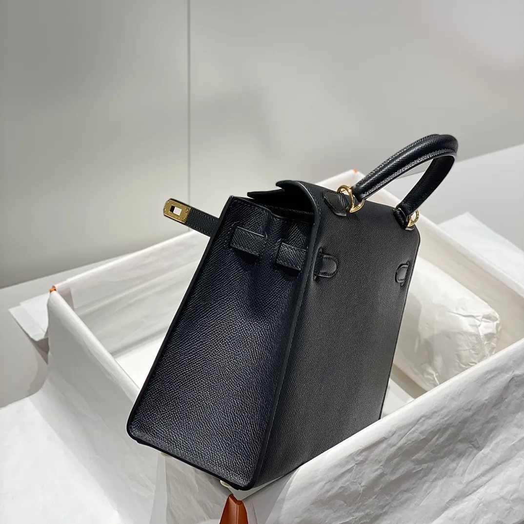 Hermès Kelly Epsom Leather Top-Handle Bag D10011123 — view 5