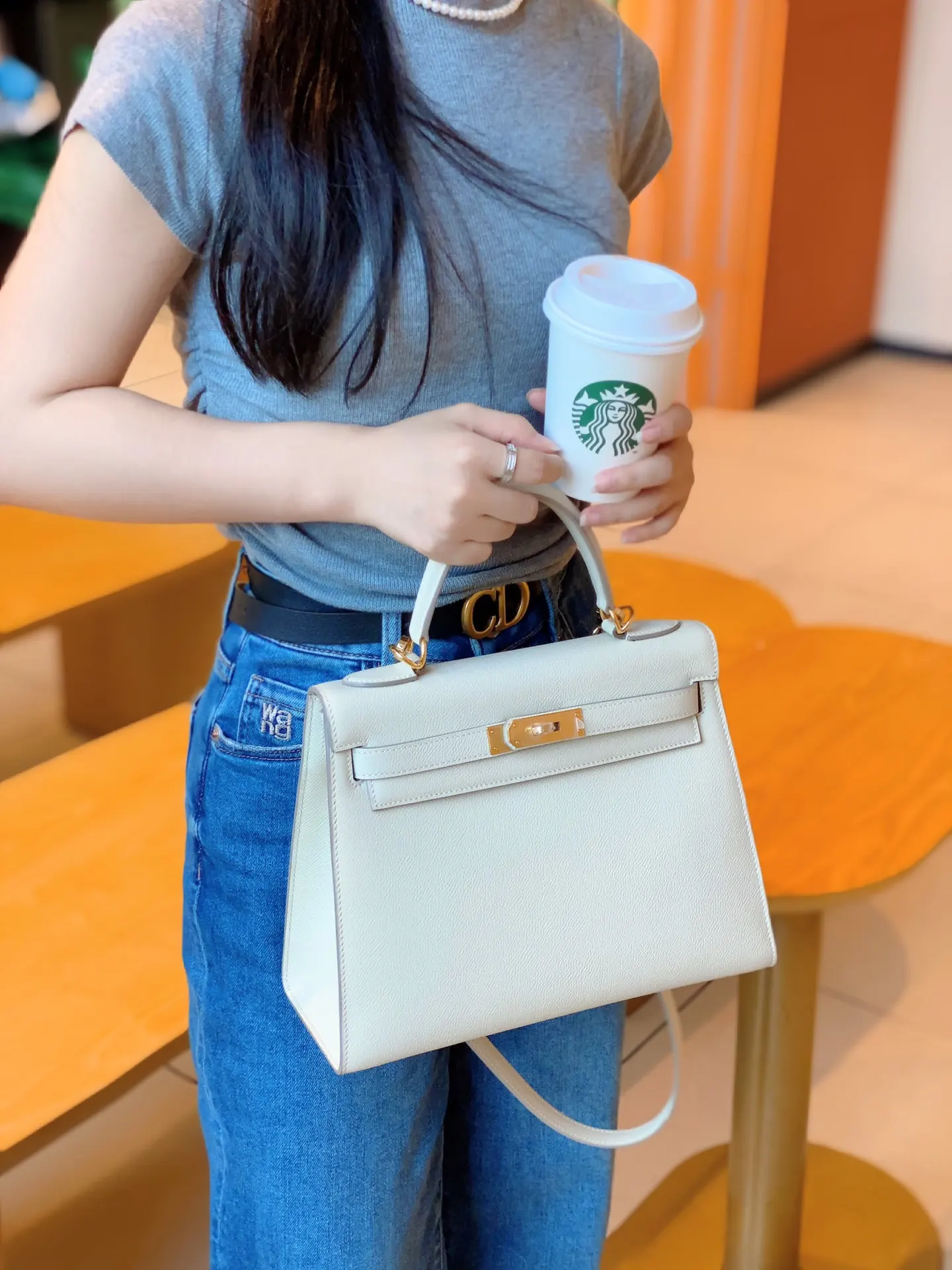Hermès Kelly Hand-Embossed Leather Top-Handle Bag D60011124