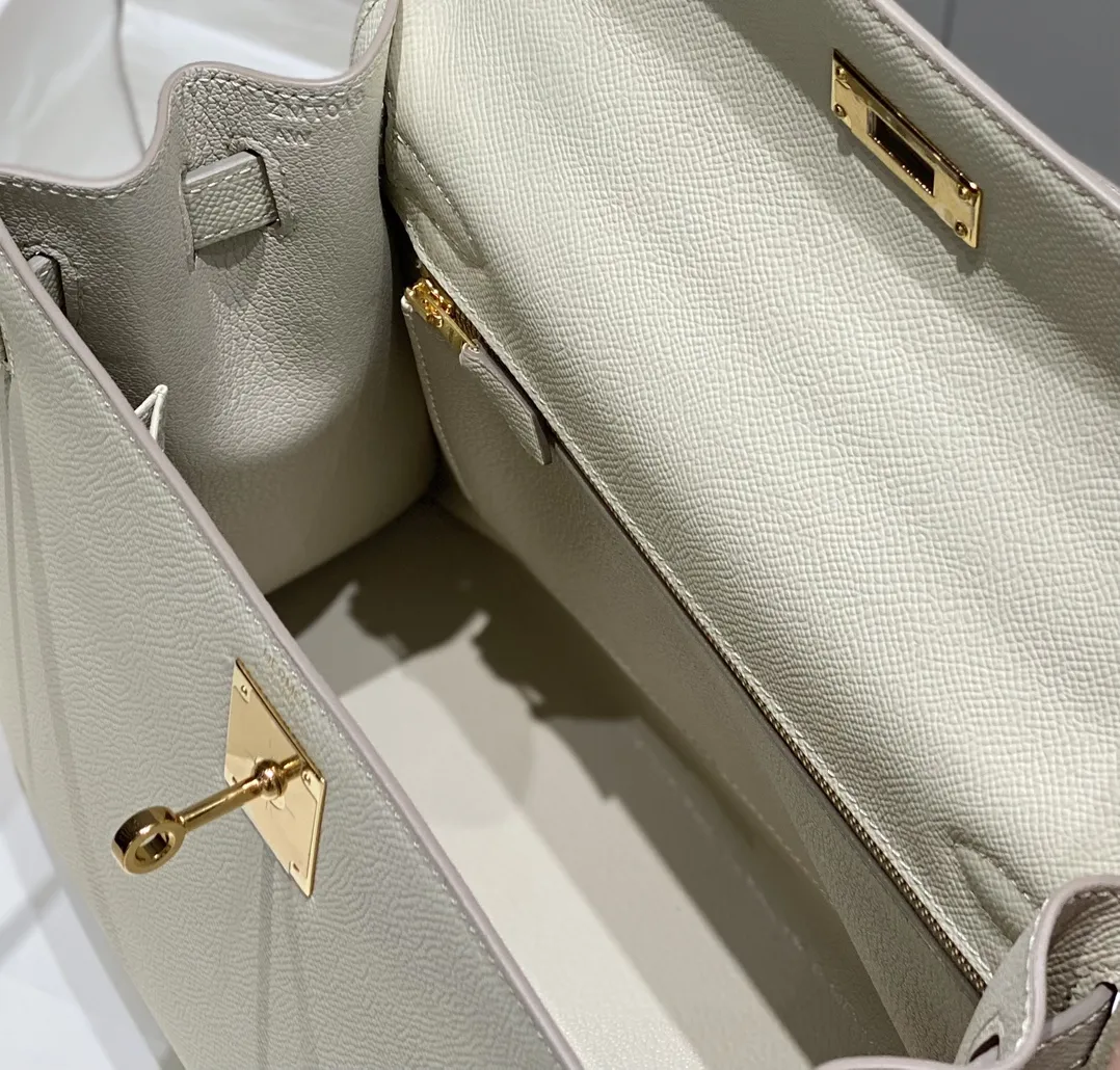 Hermès Kelly Epsom Leather Top-Handle Bag D60011125 — view 9